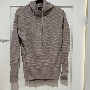 Women’s Tan Sweater